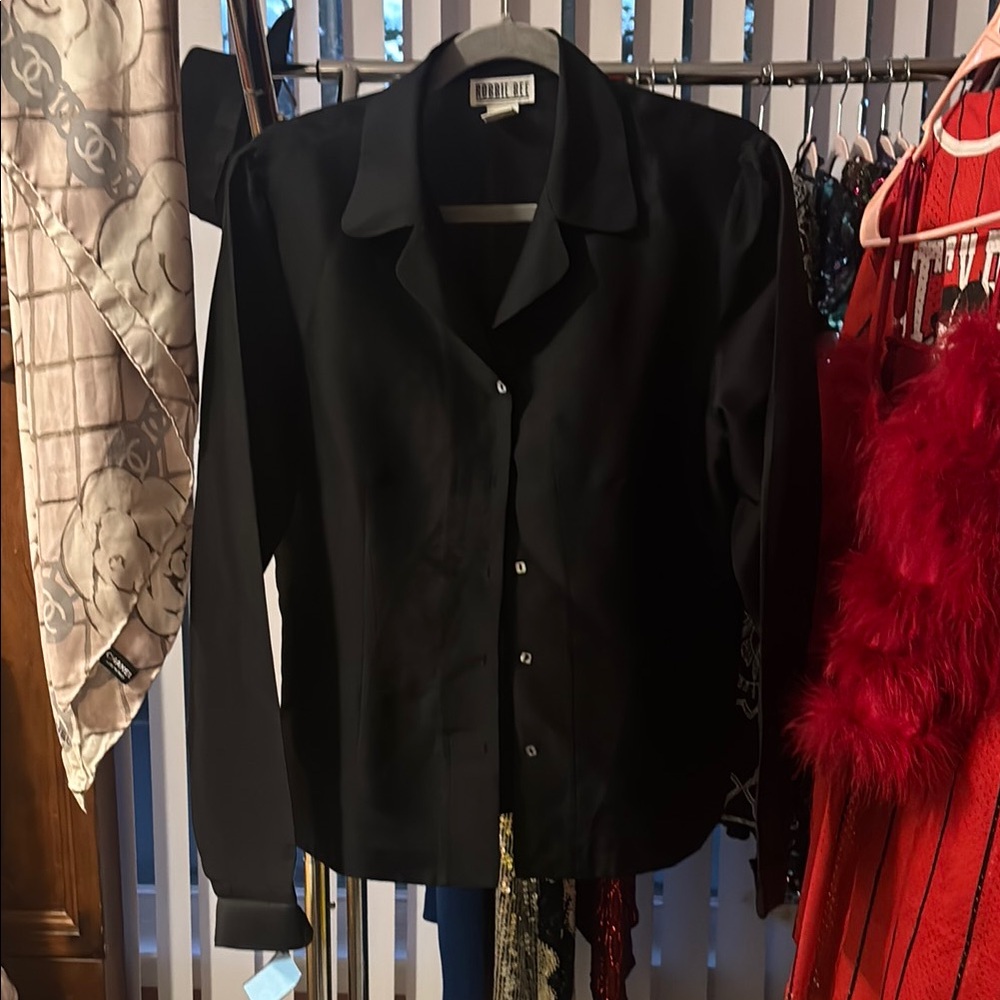Robbie Bee Elegant Black Silk Blouse